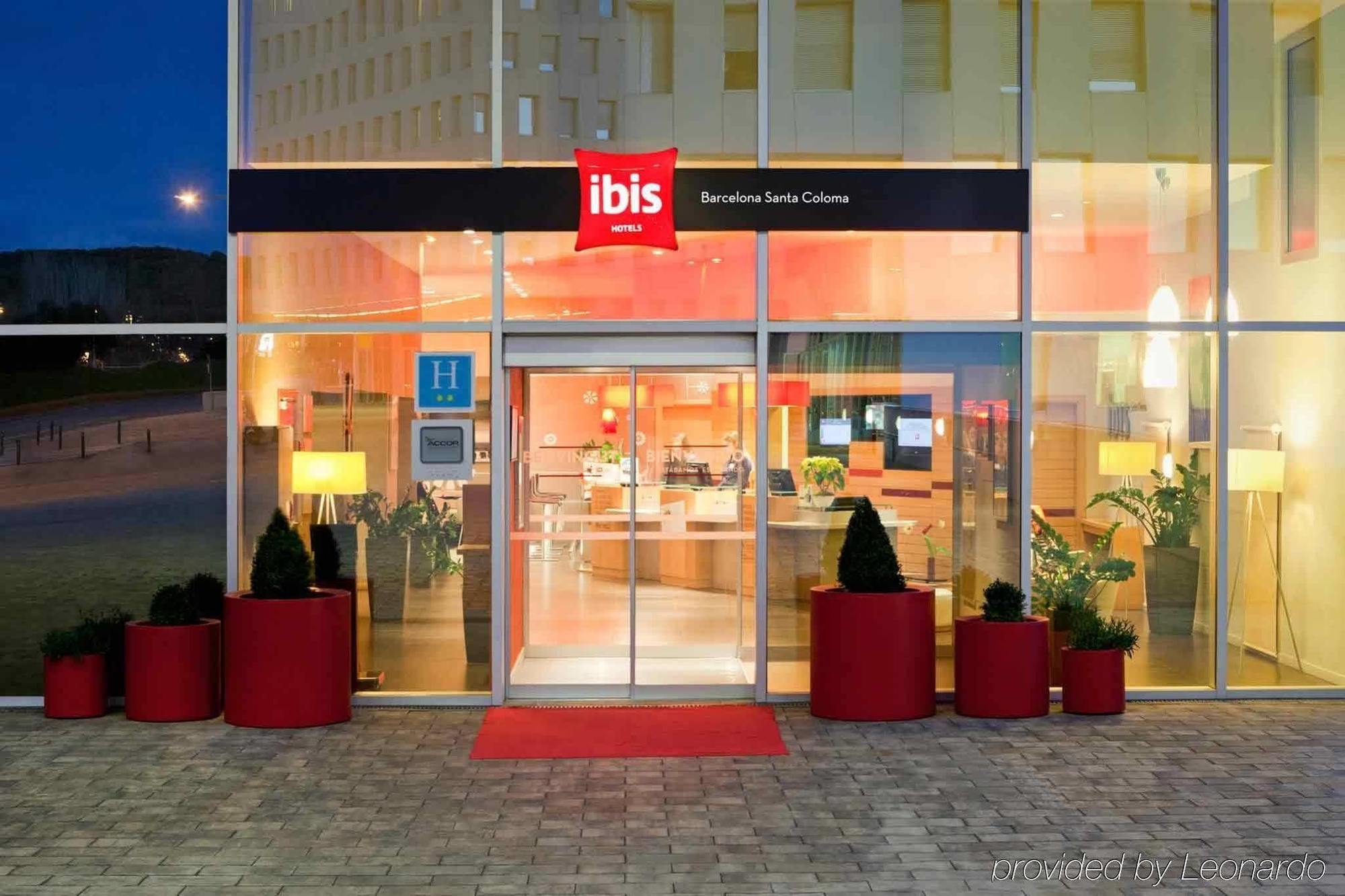 Отель Ibis Barcelona Santa Coloma Santa Coloma de Gramenet Экстерьер фото